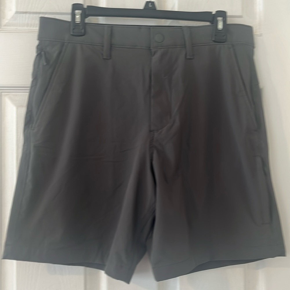 American Eagle Men’s Shorts. Size 30